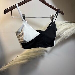 (#55) Shade & Shore black and sport bro  Size M #sportbra #gym